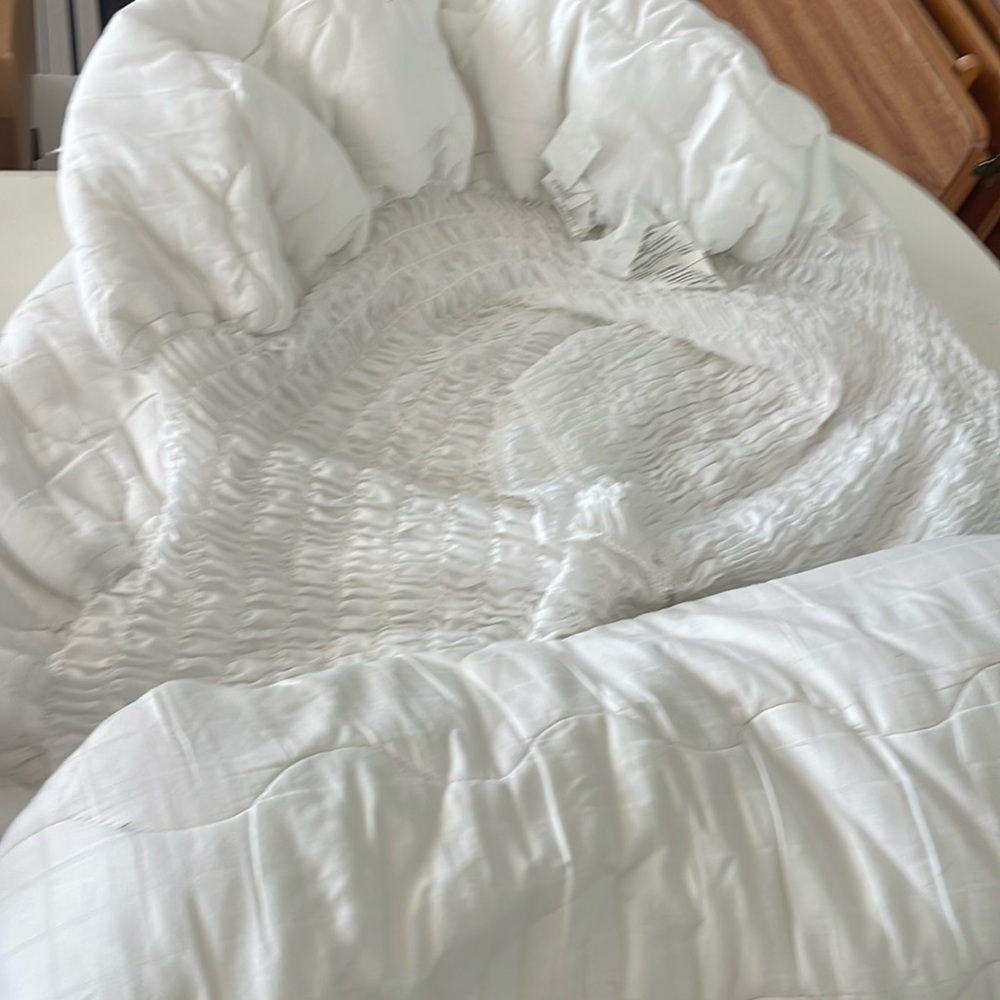 Therapedic waterproof mattress pad. Deep corners.